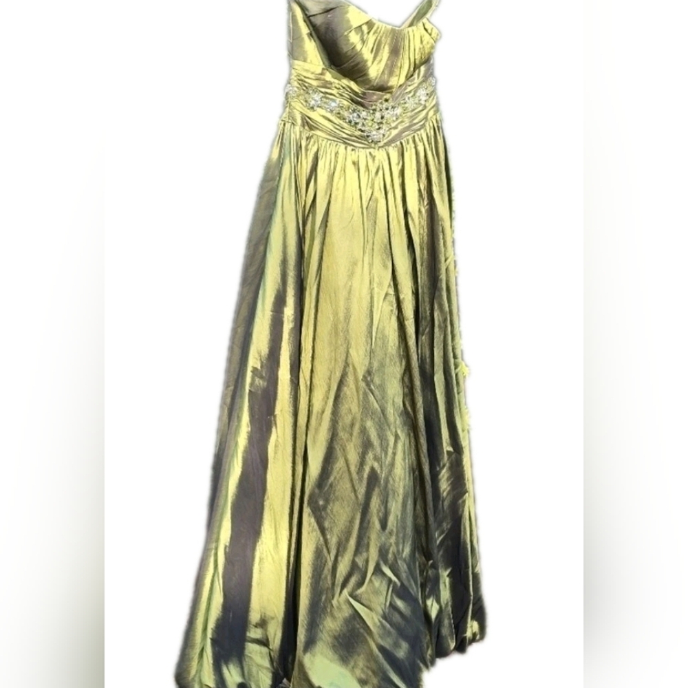 Flirt By MAGGIE SOTTERO Emerald Green XV Ball Gown Formal Dress  Size 10 - Picture 2 of 15